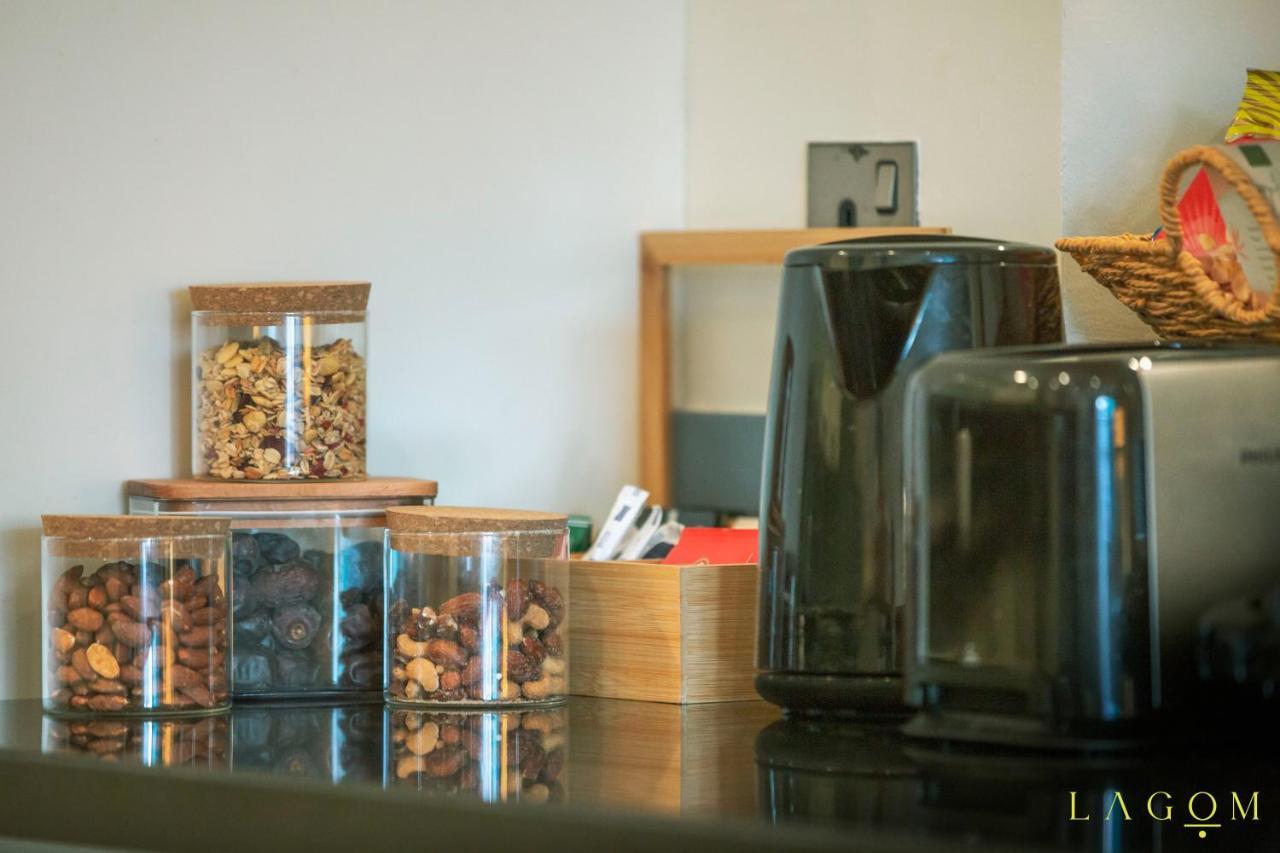 Songs Of The Lake By Lagom - Bonnington Apartment Jumeirah Lake Towers, دبي المظهر الخارجي الصورة